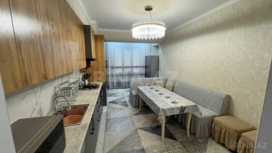 3 otaqlı Yeni tikili, İnşaatçılar m., Bakı