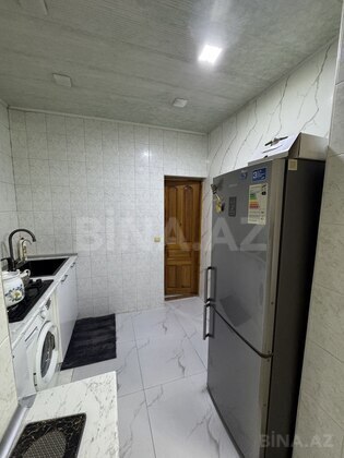 4 otaqlı Köhnə tikili, 8-ci mikrorayon q., Bakı
