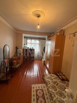 4 otaqlı Köhnə tikili, Bakıxanov q., Bakı