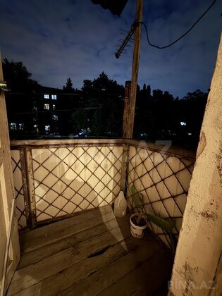 3 otaqlı Köhnə tikili, Ağ şəhər q., Bakı