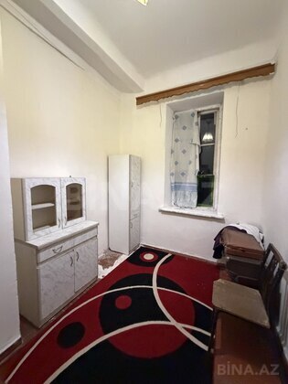 3 otaqlı Köhnə tikili, Ağ şəhər q., Bakı