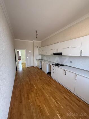3 otaqlı Yeni tikili, Qara Qarayev m., Bakı