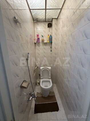 3 otaqlı Köhnə tikili, Xalqlar Dostluğu m., Bakı