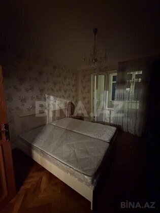 3 otaqlı Köhnə tikili, Xalqlar Dostluğu m., Bakı