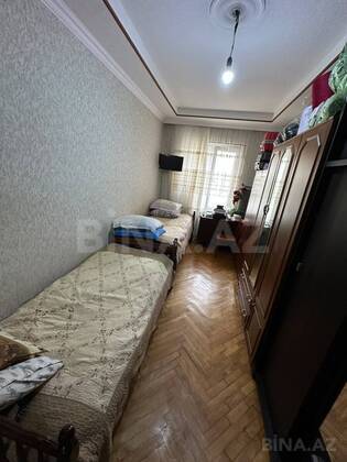 3 otaqlı Köhnə tikili, Neftçilər m., Bakı