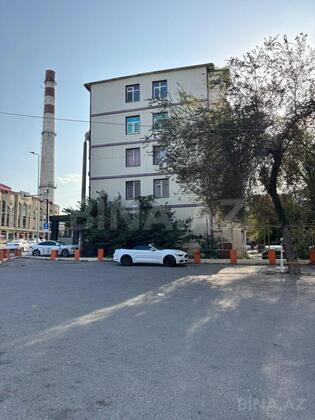 3 otaqlı Köhnə tikili, Memar Əcəmi m., Bakı