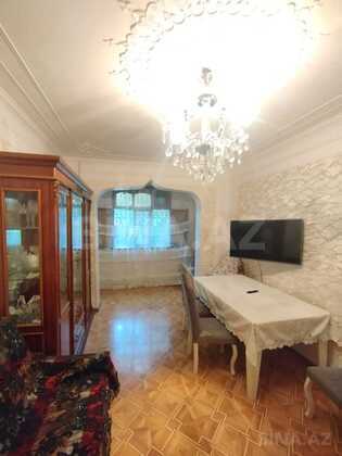 4 otaqlı Köhnə tikili, Əhmədli m., Bakı