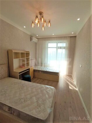 3 otaqlı Yeni tikili, 8 Noyabr m., Bakı