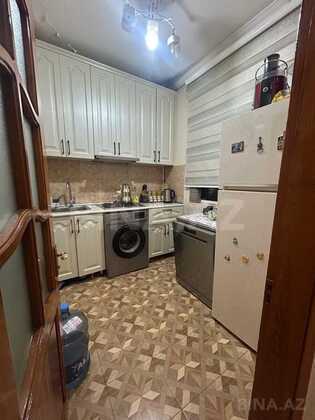 2 otaqlı Köhnə tikili, Memar Əcəmi m., Bakı