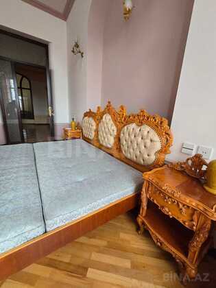 6 otaqlı Köhnə tikili, Sahil m., Bakı