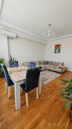 3 otaqlı Yeni tikili, Qara Qarayev m., Bakı