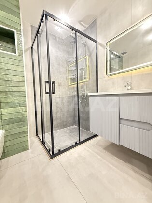 3 otaqlı Köhnə tikili, Koroğlu m., Bakı