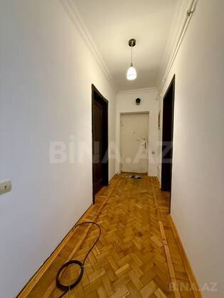 3 otaqlı Köhnə tikili, 28 May m., Bakı