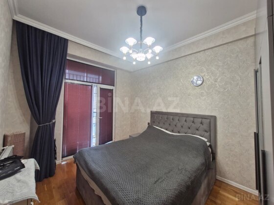 4 otaqlı Yeni tikili, Elmlər Akademiyası m., Bakı