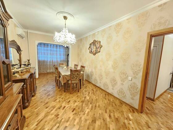 4 otaqlı Köhnə tikili, Nəsimi m., Bakı