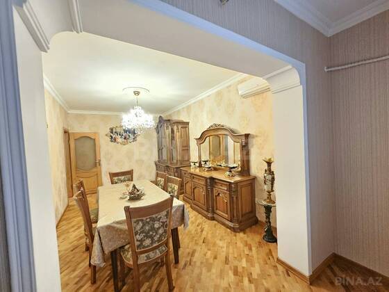 4 otaqlı Köhnə tikili, Nəsimi m., Bakı