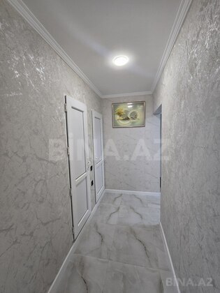 3 otaqlı Köhnə tikili, Həzi Aslanov m., Bakı