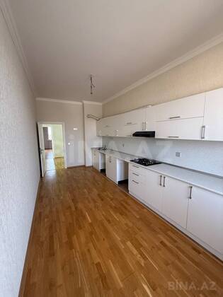 3 otaqlı Yeni tikili, Qara Qarayev m., Bakı