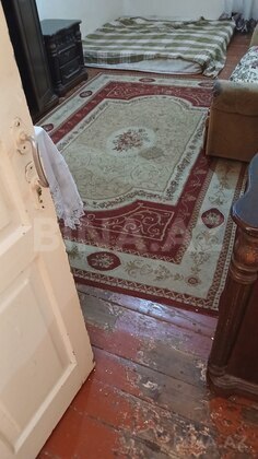 1 otaqlı Köhnə tikili, Elmlər Akademiyası m., Bakı