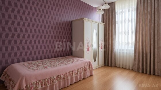 4 otaqlı Yeni tikili, Nizami r., Bakı
