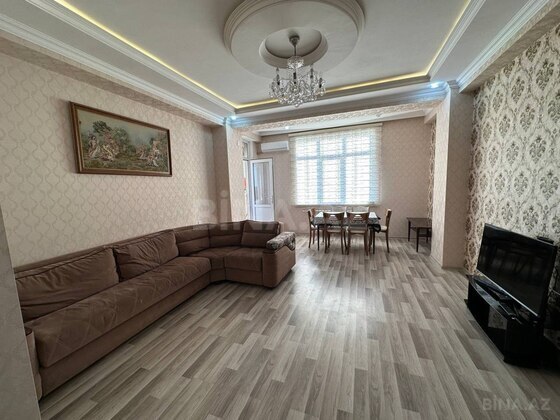 2 otaqlı Yeni tikili, Qara Qarayev m., Bakı