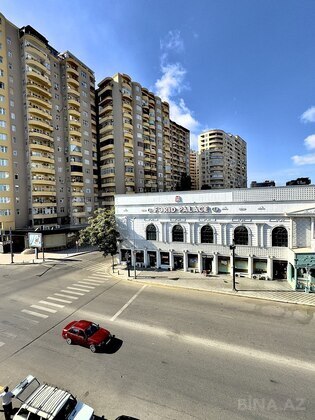 2 otaqlı Köhnə tikili, Binəqədi r., Bakı