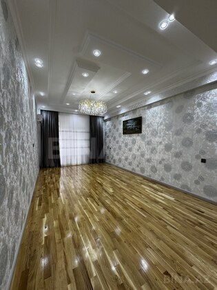 3 otaqlı Yeni tikili, Qara Qarayev m., Bakı
