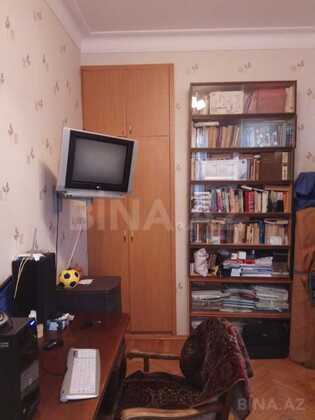 2 otaqlı Köhnə tikili, Elmlər Akademiyası m., Bakı