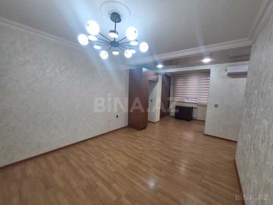 3 otaqlı Köhnə tikili, Elmlər Akademiyası m., Bakı