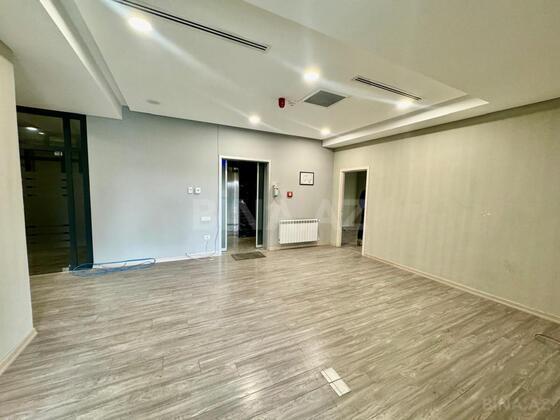 10 otaqlı Ofis, 8 Noyabr m., Bakı