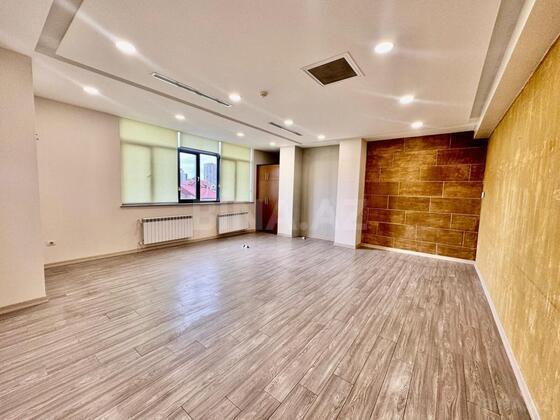 10 otaqlı Ofis, 8 Noyabr m., Bakı