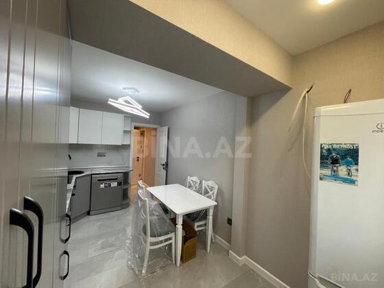 3 otaqlı Köhnə tikili, 28 May m., Bakı