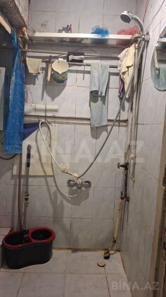 4 otaqlı Köhnə tikili, Qara Qarayev m., Bakı