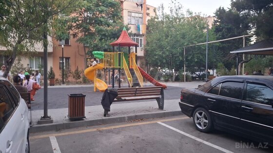 4 otaqlı Köhnə tikili, Qara Qarayev m., Bakı