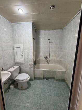2 otaqlı Köhnə tikili, Bakıxanov q., Bakı