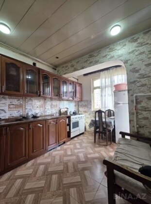 5 otaqlı Köhnə tikili, Yeni Yasamal q., Bakı