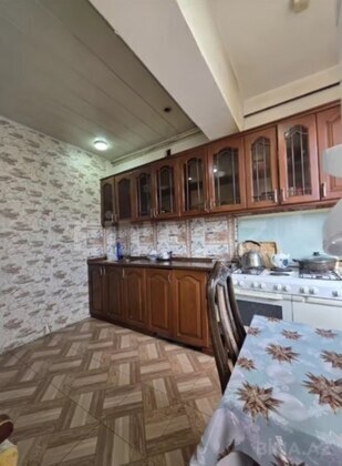 5 otaqlı Köhnə tikili, Yeni Yasamal q., Bakı