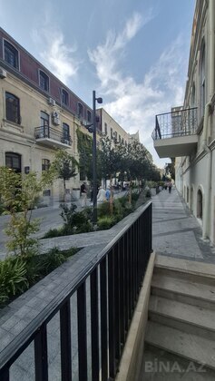 2 otaqlı Köhnə tikili, Sahil m., Bakı