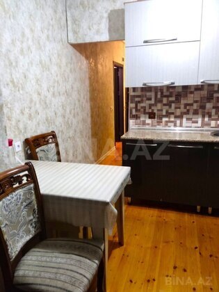 2 otaqlı Köhnə tikili, Qaraçuxur q., Bakı