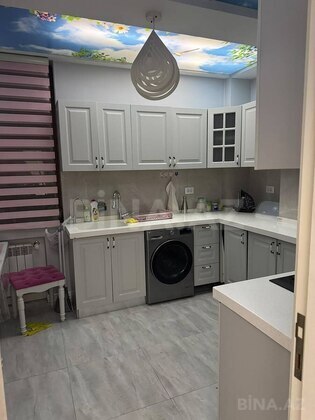 3 otaqlı Yeni tikili, İnşaatçılar m., Bakı