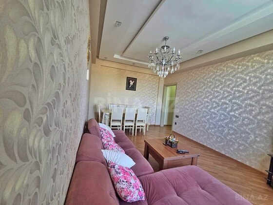 3 otaqlı Yeni tikili, Neftçilər m., Bakı