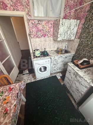 2 otaqlı Köhnə tikili, Elmlər Akademiyası m., Bakı