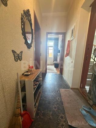 2 otaqlı Köhnə tikili, Elmlər Akademiyası m., Bakı