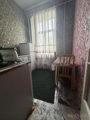 2 otaqlı Köhnə tikili, Elmlər Akademiyası m., Bakı
