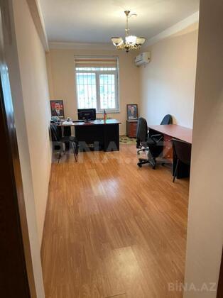 13 otaqlı Ofis, Memar Əcəmi m., Bakı