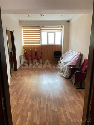 13 otaqlı Ofis, Memar Əcəmi m., Bakı