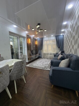 3 otaqlı Köhnə tikili, Əhmədli m., Bakı