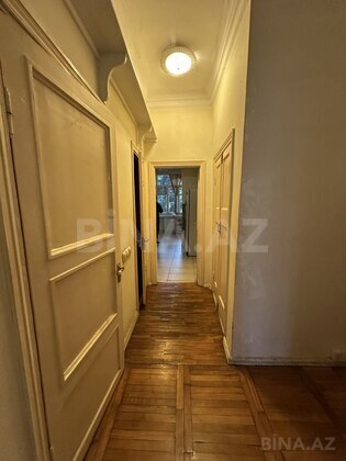 4 otaqlı Köhnə tikili, Nəsimi r., Bakı