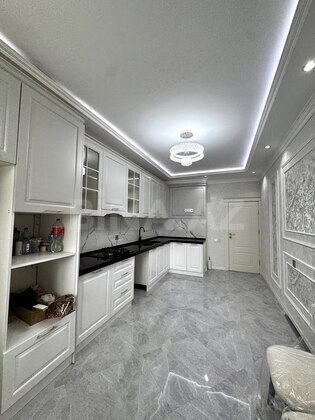 3 otaqlı Yeni tikili, Neftçilər m., Bakı