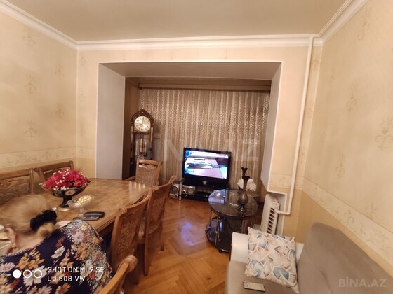 3 otaqlı Köhnə tikili, Gənclik m., Bakı